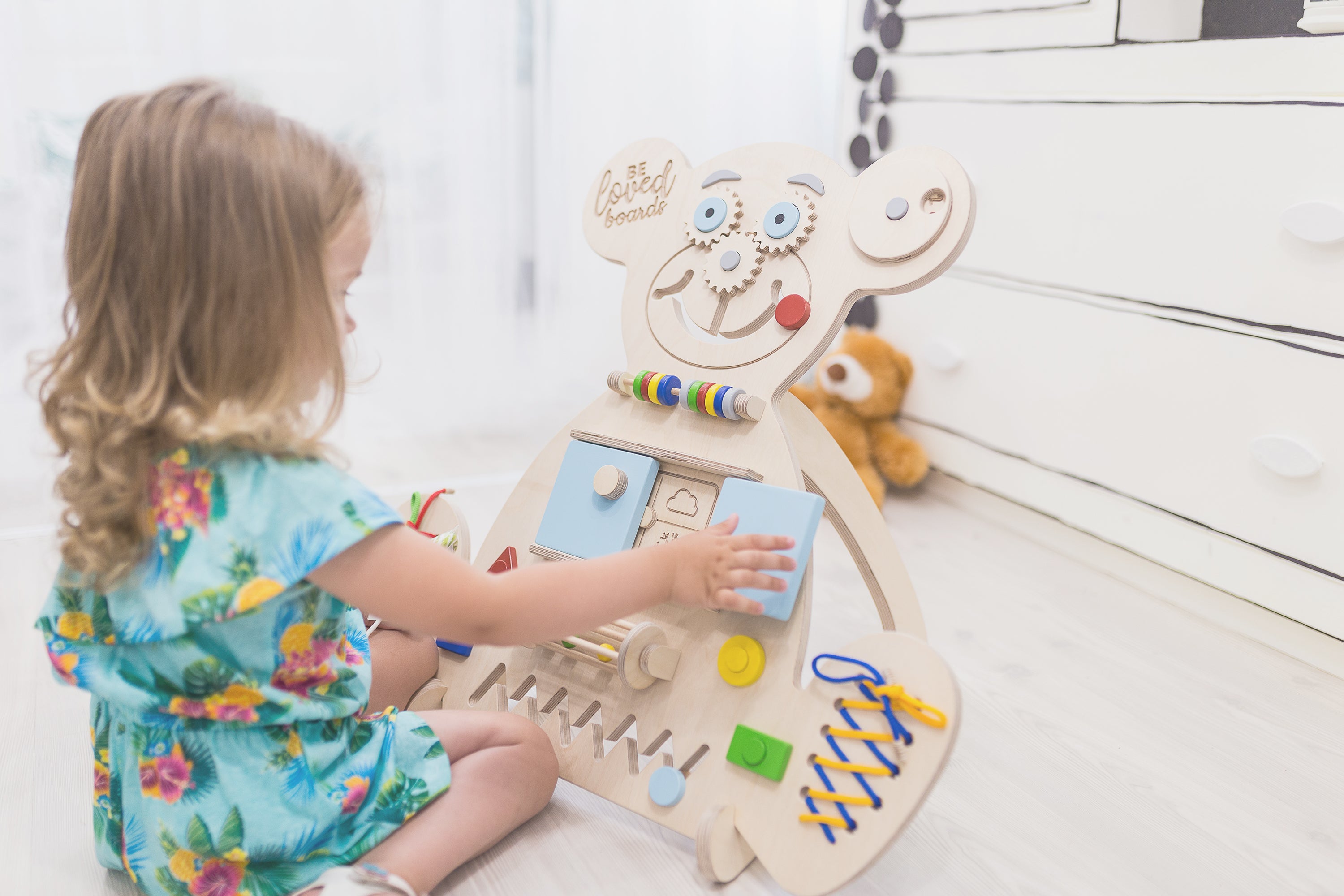 Wooden Busy Boards: The Perfect Toy for Curious Kids – Beloved boards