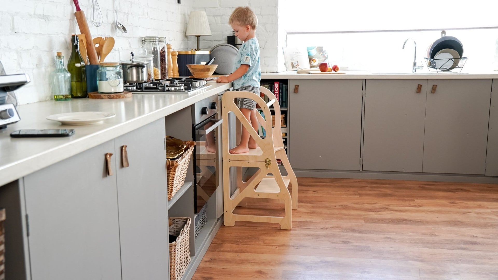 Transformable learning kitchen tower (Securestep) - Beloved boards